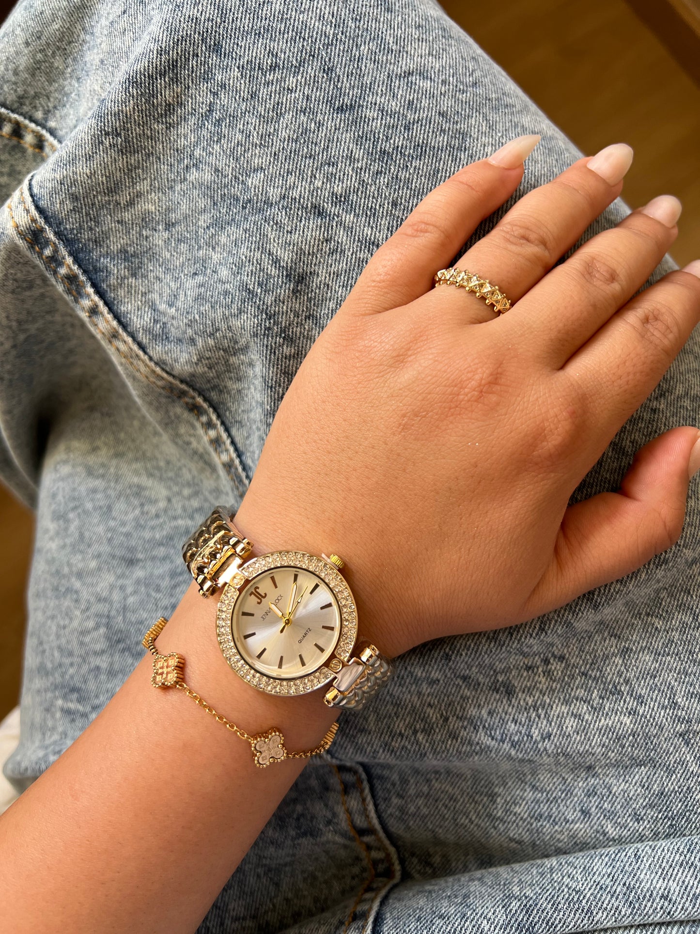 Montre Femme Ronde – Clock Doré